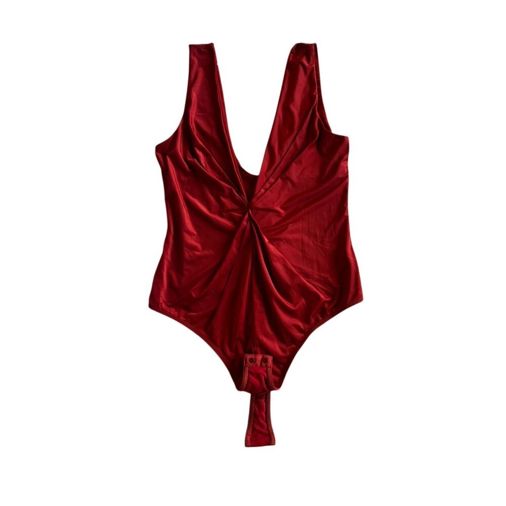 Free People Women's Set Me Up V Neck Bodysuit Size Medium - Picture 8 of 9
